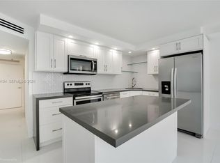 6039 Collins Ave APT 1222, Miami Beach, FL 33140