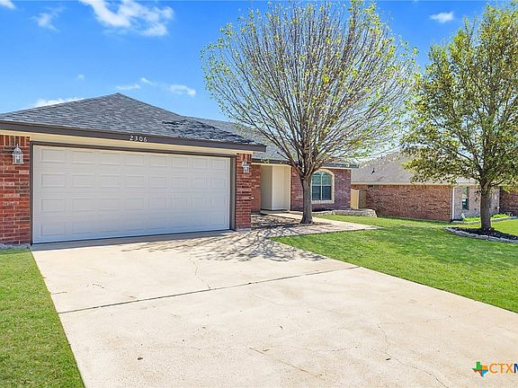 3rd image of 2306 Boyd Dr
