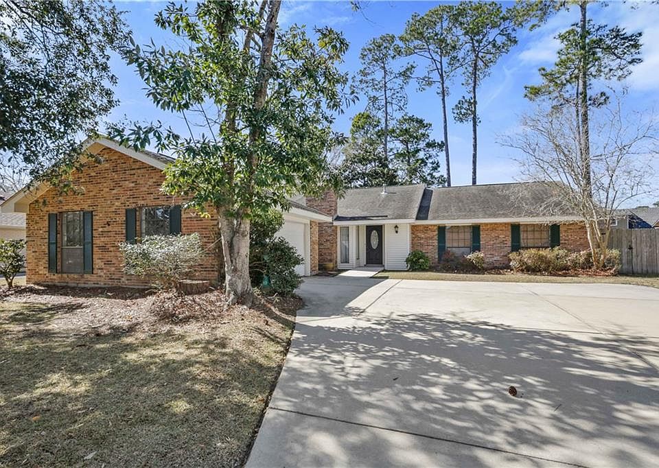 1st image of 511 Cross Gates Blvd