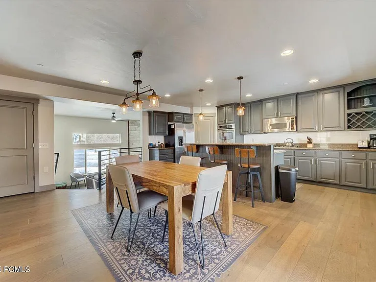 5662 Oslo Ln — Photo 13