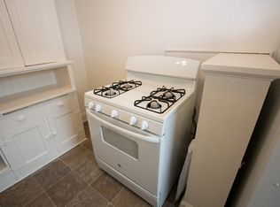 93 Lexington Pkwy S #204, Saint Paul, MN 55105