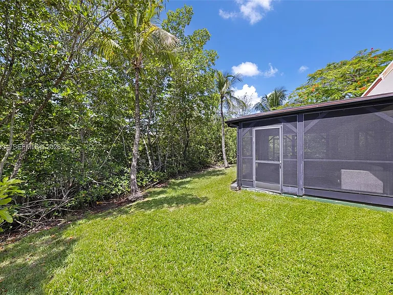 1178 Garfield St — Photo 46