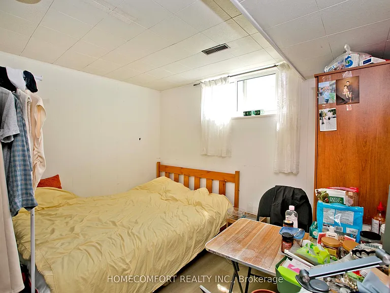 19 Oldborough Cir #SEMI BASEMENT — Photo 13
