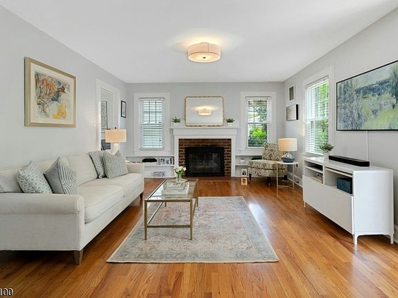 5th image of 7 Alden Place