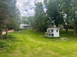 12924 Inverness Rd, Minnetonka, MN 55305