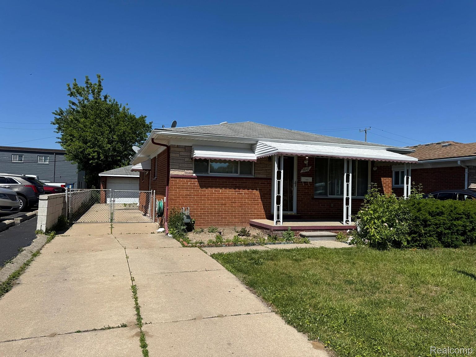 8847 Woodbine, Redford, MI 48239 | MLS #20261040949 | Zillow