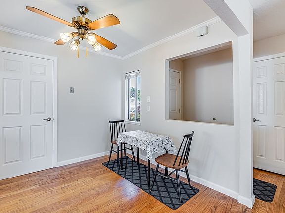 3rd image of 3414 Victoria Ave