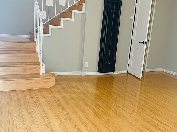 2nd image of 1541 College View Dr APT 6