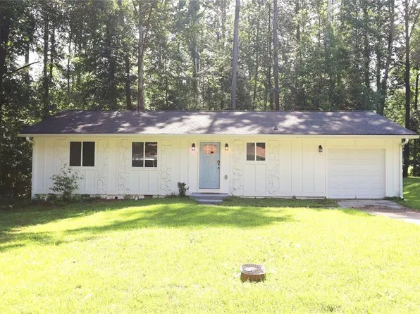 3572 Orbit Ct, Ellenwood, GA 30294