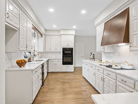 2nd image of 3335 Shellbrook Ct