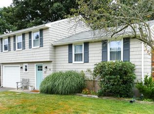 10 Blue Bird Rd, Middletown, CT 06457