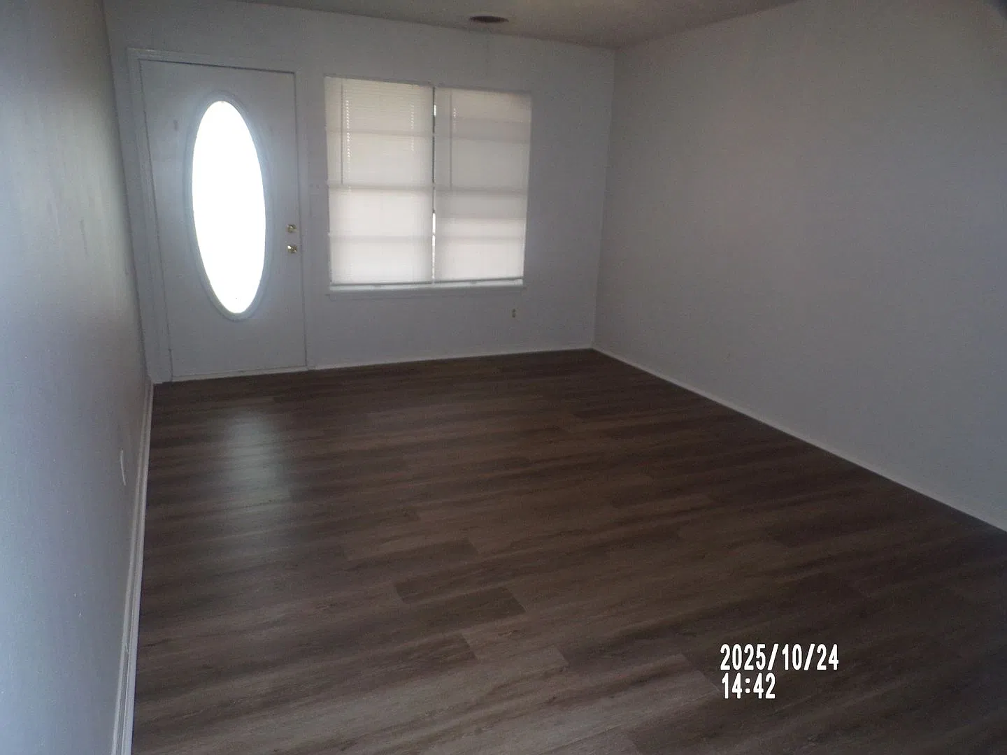 Very Nice home located in the Sullivan Village Area! — Photo 3
