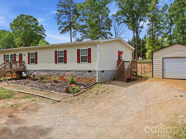 980 Lakeland Ave, Lincolnton, NC 28092