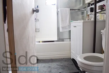 Rented by Sido New York LLC