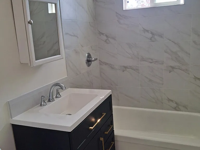 829 W Duarte Rd #B — Photo 3