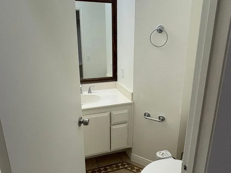 7451 Skyline Dr — Photo 8