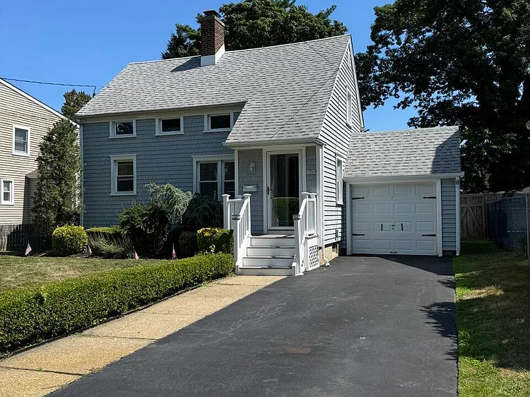 70 Wilson Ave — Photo 1