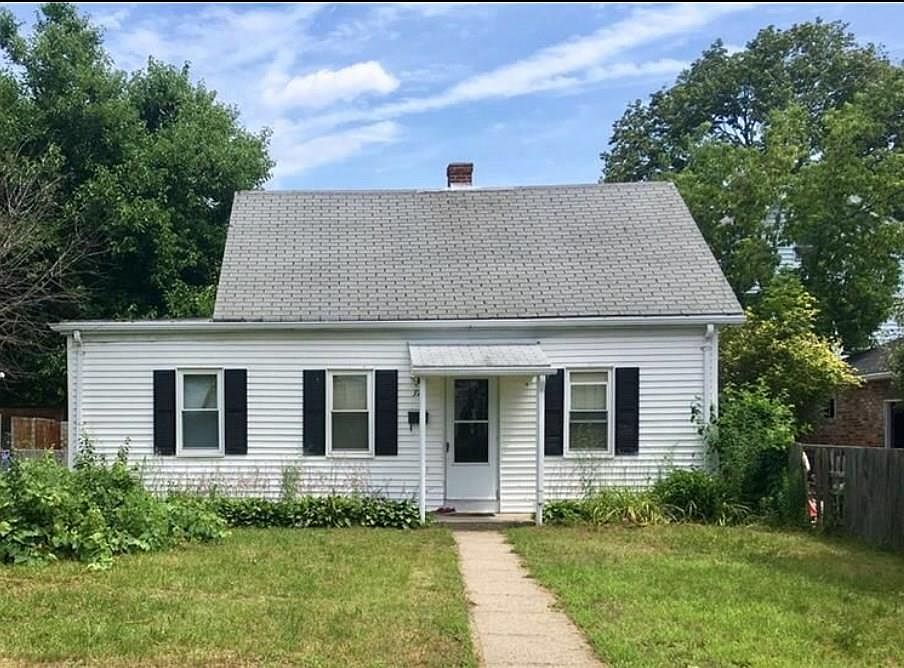 372 Pleasant St, Pawtucket, RI 02860 Zillow