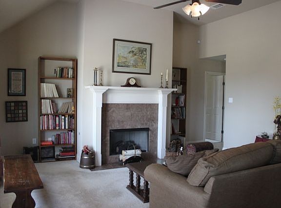 3rd image of 41475 Waterstone Ave