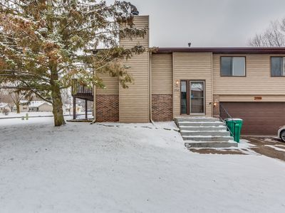 3746 Gershwin Ave N, Oakdale, MN, 55128