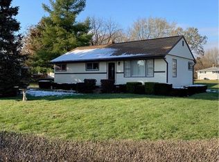 3163 Hickorynut Dr, Fairborn, OH 45324