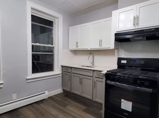7 W 26th St #2E, Bayonne, NJ 07002