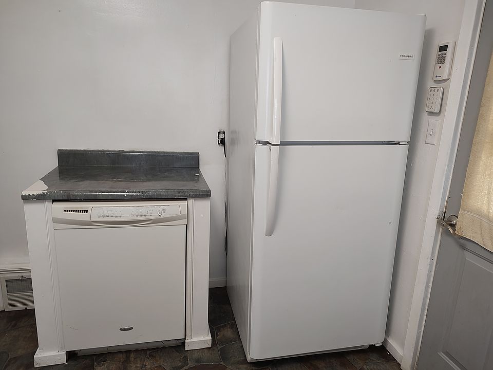 1st image of 1513 Huey St