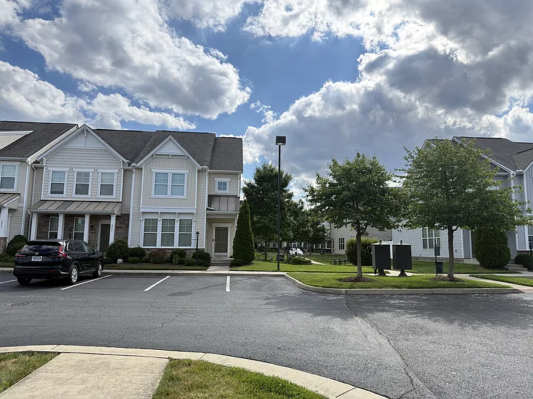 8049 Ellendale Dr #1 — Photo 26