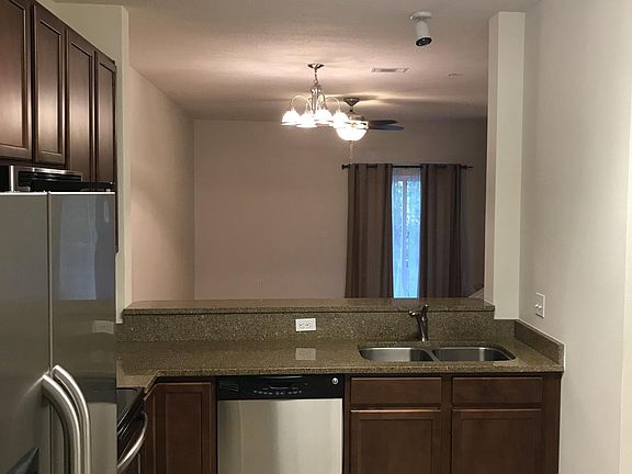 3rd image of 116 Leese Dr