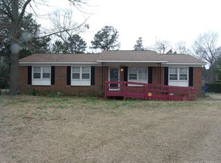 5619 Dodge Dr, Fayetteville, NC 28303