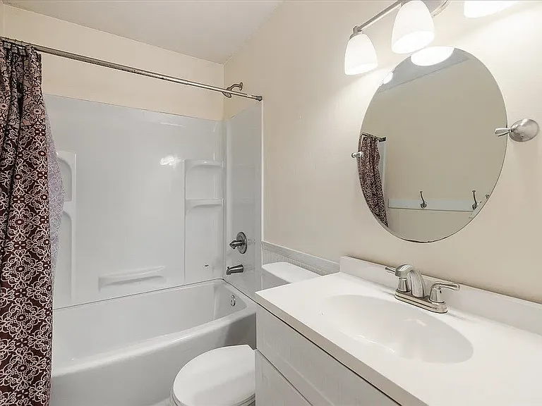 2136 Harriet Dr — Photo 11