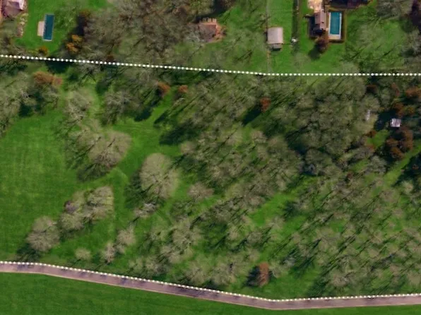 443 N Sea Mecox Rd, Southampton, NY 11968