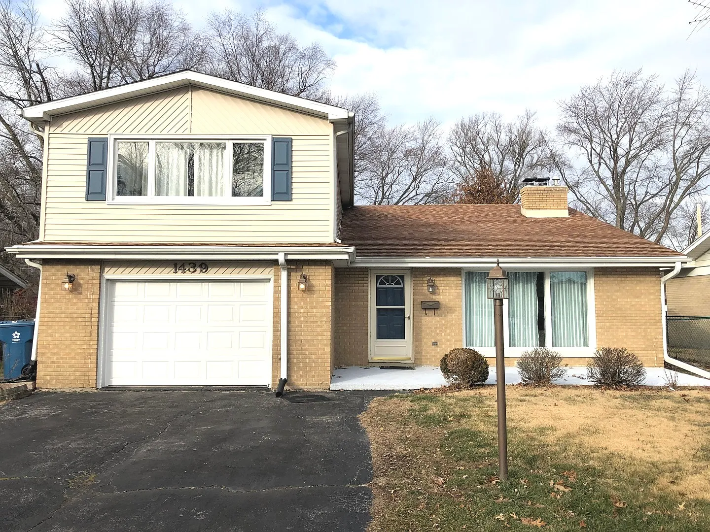 1439 W Vanmeter St photo 1