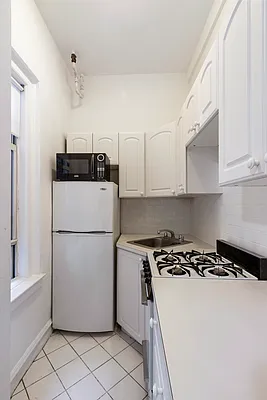 Rented by Brown Harris Stevens | media 4