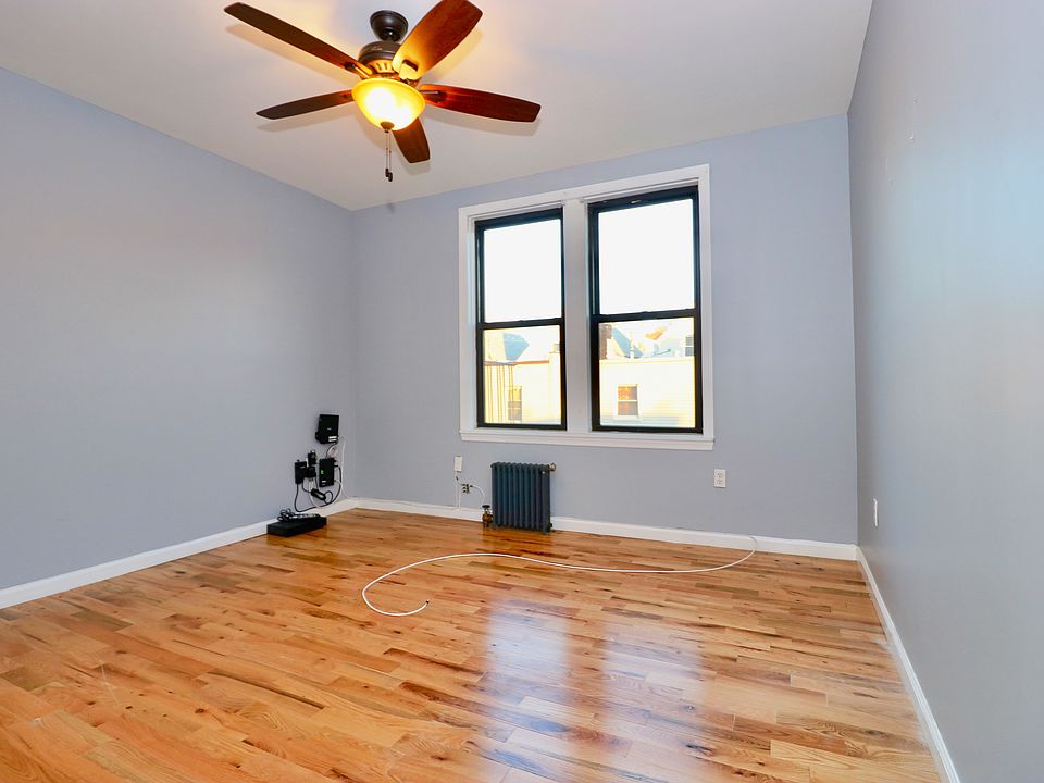2nd image of 3130 Perry Ave APT 2A