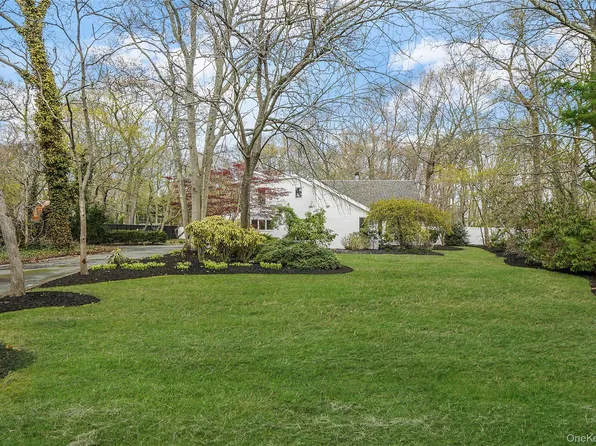 61 Park Avenue, Blue Point, NY 11715