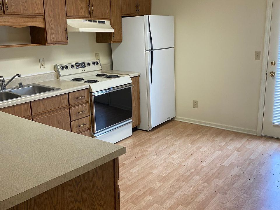 1st image of 255 Centennial Dr #3D