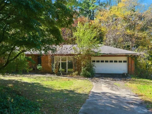 5839 Lakeshore Dr, Buford, GA 30518