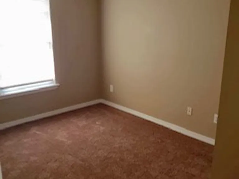 242 Callaway Chase Ln — Photo 6