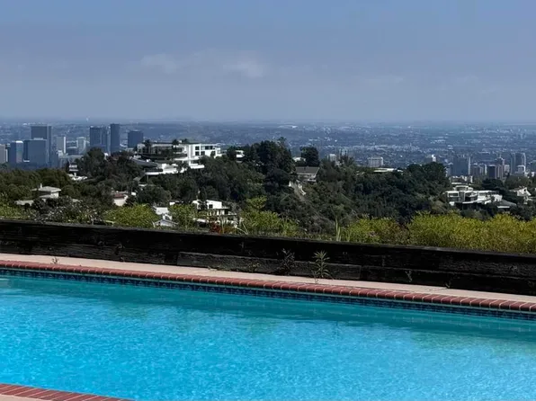 1200 Roberto Ln, Los Angeles, CA 90077