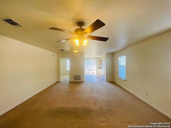 4th image of 2418 Mission Ct