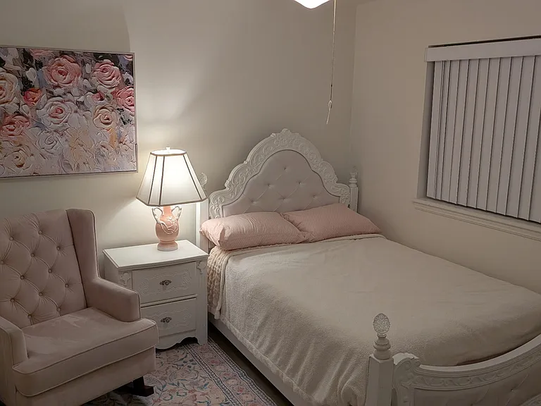 5616 S Madison Pl — Photo 13