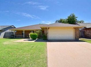 7216 NW Dogwood Ln, Lawton, OK 73505