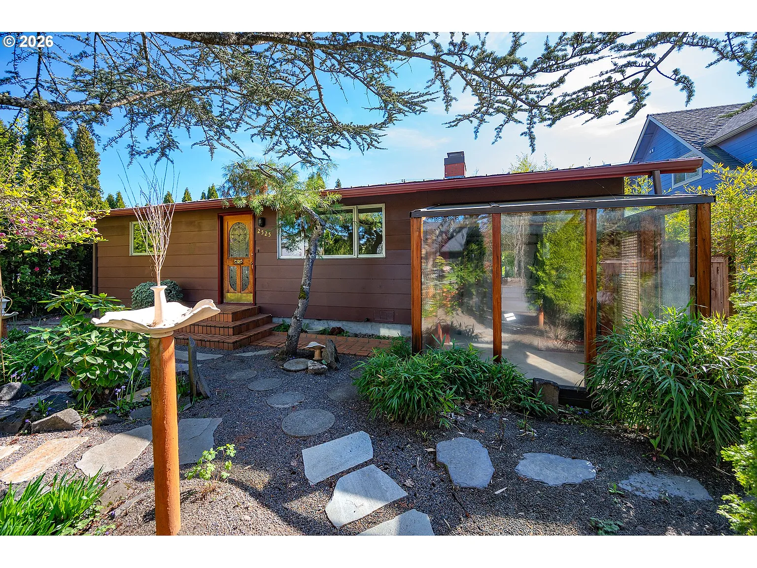 2525 Friendly St photo 1