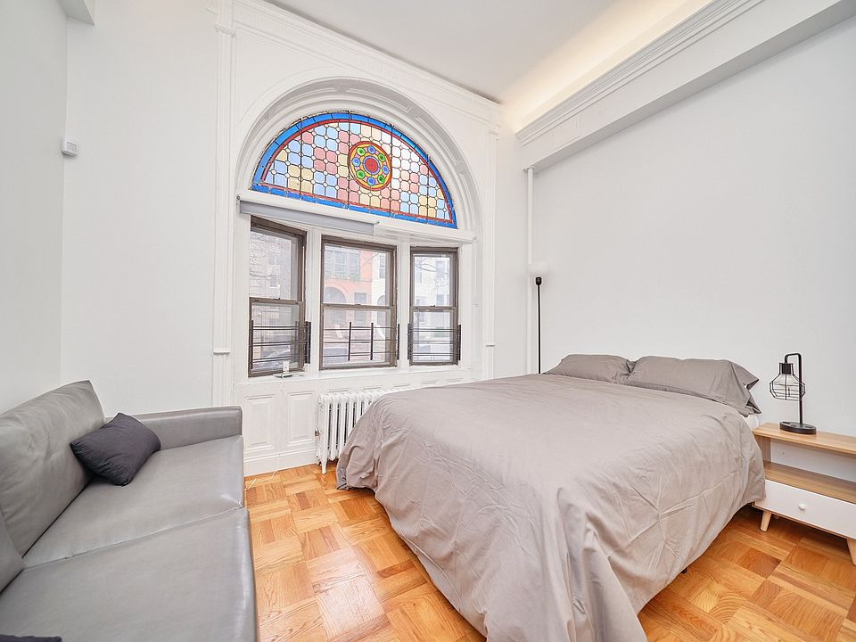 1st image of 274 W 71st St APT 3