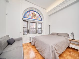 274 W 71st St APT 3, New York, NY 10023