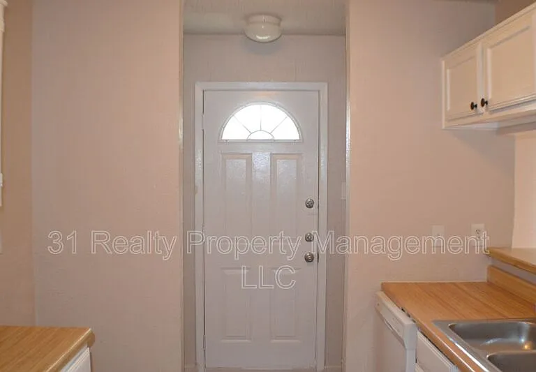 1520 Pebblewood Dr — Photo 6