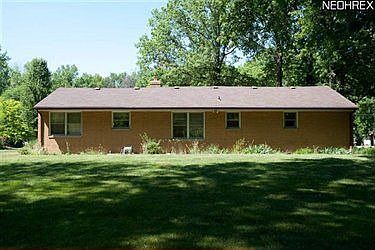 2nd image of 4767 Maple Ln