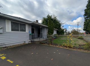 5205 B St, Springfield, OR 97478