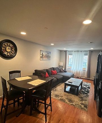 3rd image of 3614 Johnson Ave APT 1A